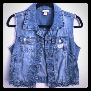 Sleeveless denim cover